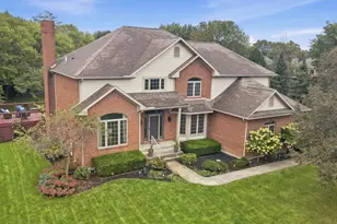 998 Brookwood Dr, Troy, OH 45373 - Photo 1