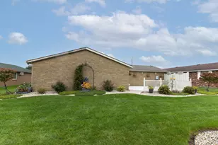 931 Manchester Dr, Greenville, OH 45331 - Photo 7