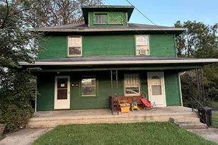 126 S Fostoria Ave, Springfield, OH 45505 - Photo 1