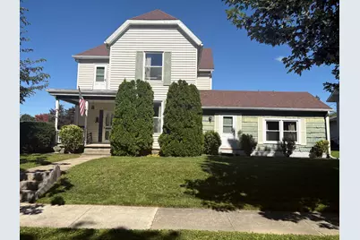 402 E Pearl Street, Wapakoneta, OH 45895 - Photo 1