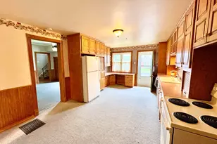 402 E Pearl St, Wapakoneta, OH 45895 - Photo 11