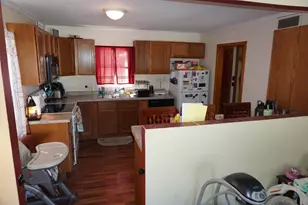 415 Gibbs Ave, Wapakoneta, OH 45895 - Photo 5