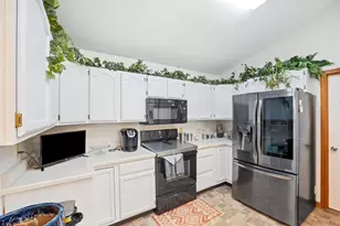3126 Lakeview Ct, Springfield, OH 45503 - Photo 13
