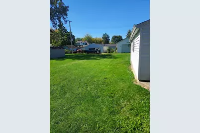 109 S Rauthland Avenue, Wapakoneta, OH 45895 - Photo 7