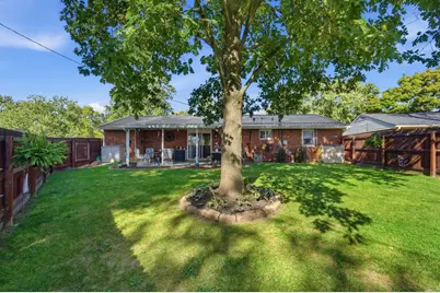 1066 Stonyridge Avenue, Troy, OH 45373 - Photo 7