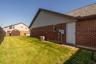 8030 Chipgate Ct, Huber Heights, OH 45424 - Photo 31