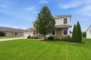 1715 Wildwood Ct, Wapakoneta, OH 45895 - Photo 3