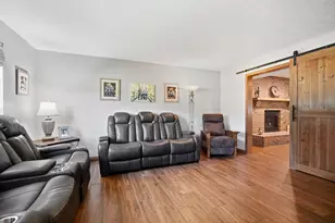 10525 Frederick Pike, Vandalia, OH 45377 - Photo 13