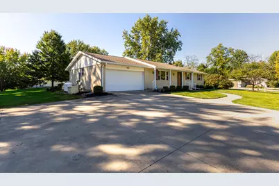 920 E Shoop Road, Tipp City, OH 45371 - Photo 3