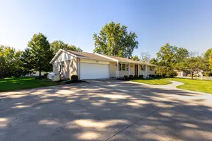 920 E Shoop Rd, Tipp City, OH 45371 - Photo 3