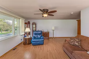 920 E Shoop Rd, Tipp City, OH 45371 - Photo 9