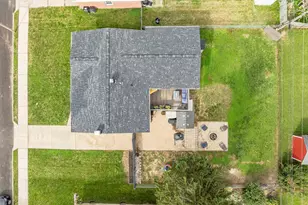 549 Locust Ln, Troy, OH 45373 - Photo 11