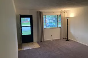 7129 Cayuga Ct, Huber Heights, OH 45424 - Photo 5