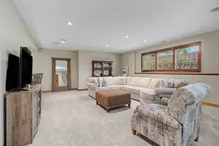 1025 Rosewood Creek Dr, Troy, OH 45373 - Photo 45