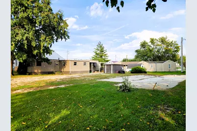 218 Villa Nova Boulevard, Saint Marys, OH 45885 - Photo 3