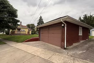208 N Pear St, Saint Marys, OH 45885 - Photo 5