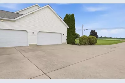 1045 SW US Highway 42, London, OH 43140 - Photo 5
