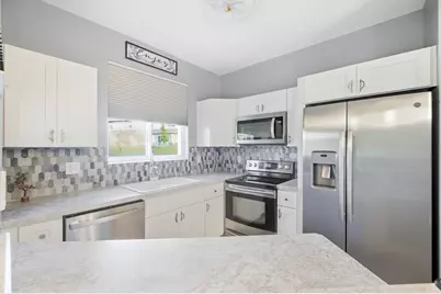 9413 Captiva Bay Drive, Miamisburg, OH 45342 - Photo 3