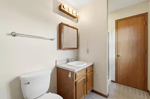 923 Sunrise Dr, Wapakoneta, OH 45895 - Photo 21