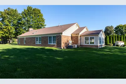 650 Oakwood Court, Troy, OH 45373 - Photo 3