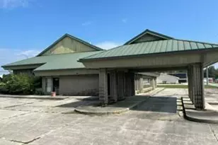 1101 E Spring St, Saint Marys, OH 45885 - Photo 3