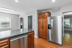 1423 Crestview Dr, Springfield, OH 45504 - Photo 11