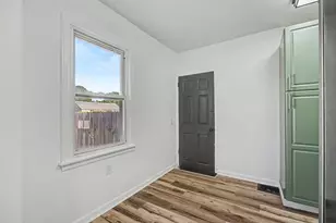 228 N Douglas Ave, Springfield, OH 45503 - Photo 11