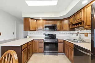 1981 Campus Dr, Fairborn, OH 45324 - Photo 11
