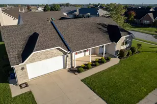 2404 Kensington Dr, Saint Marys, OH 45885 - Photo 3