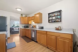 321 Mumford Dr, Troy, OH 45373 - Photo 11