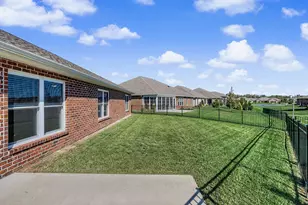 864 W Bentley Cir, Troy, OH 45373 - Photo 37