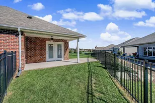 864 W Bentley Cir, Troy, OH 45373 - Photo 35