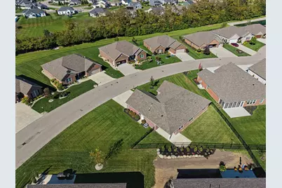 864 W Bentley Circle, Troy, OH 45373 - Photo 49