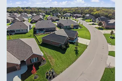864 W Bentley Circle, Troy, OH 45373 - Photo 43