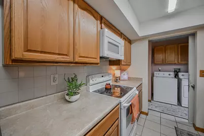 5560 S Pitchin Road, Springfield, OH 45502 - Photo 9