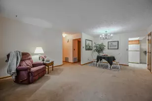 5560 S Pitchin Rd, Springfield, OH 45502 - Photo 5