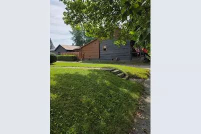 408 S Blackhoof Street, Wapakoneta, OH 45895 - Photo 3