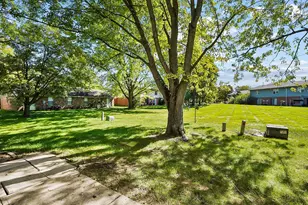 8209 Schoolgate Dr, Dayton, OH 45424 - Photo 23