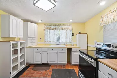 7570 Troy Road, Springfield, OH 45502 - Photo 17