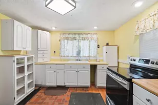 7570 Troy Rd, Springfield, OH 45502 - Photo 17
