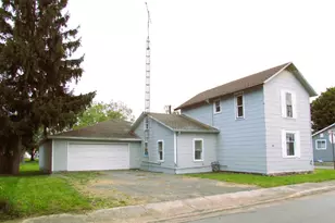 202 W College St, Jackson Center, OH 45334 - Photo 3