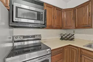 109 Delcourt Dr, Springfield, OH 45506 - Photo 9