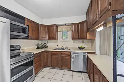 109 Delcourt Drive, Springfield, OH 45506 - Photo 7