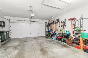 1427 Legacy Ct, Troy, OH 45373 - Photo 45