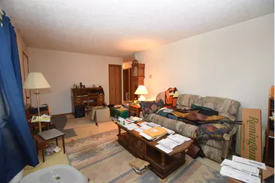 905 Hilltop Drive, Bellefontaine, OH 43311 - Photo 5