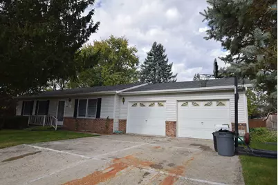 905 Hilltop Drive, Bellefontaine, OH 43311 - Photo 1