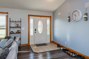 5782 Whispering Wind Dr, Springfield, OH 45504 - Photo 9