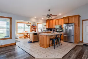 5782 Whispering Wind Dr, Springfield, OH 45504 - Photo 13