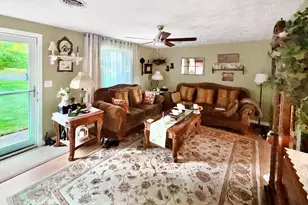 414 Judy Ln, Gratis, OH 45330 - Photo 3