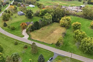 1239 Old Columbus Rd, Springfield, OH 45503 - Photo 1